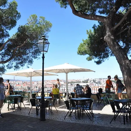 Costa Do Castelo Terrace, Em Rua Dos Lagares 8 Διαμέρισμα Lisboa