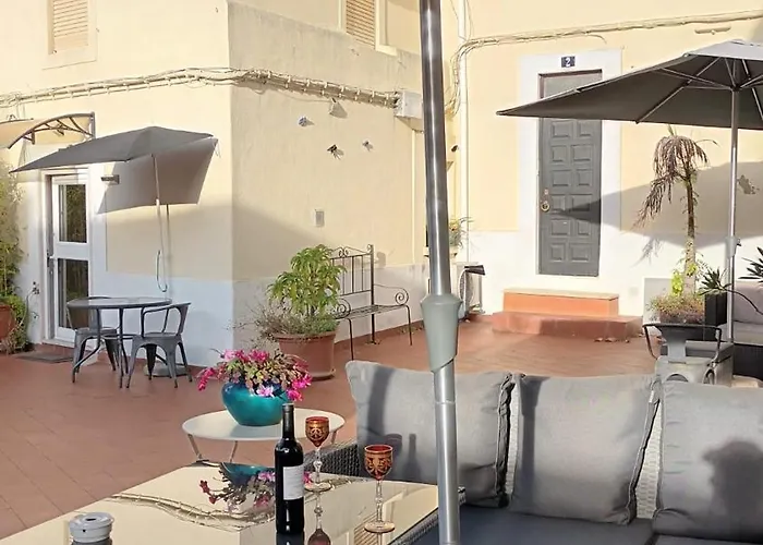 Costa Do Castelo Terrace, Em Rua Dos Lagares 8 * Lisboa